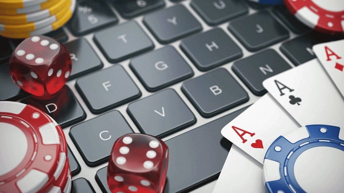 Bet PKR Game پر آن لائن سلاٹس کے بارے میں